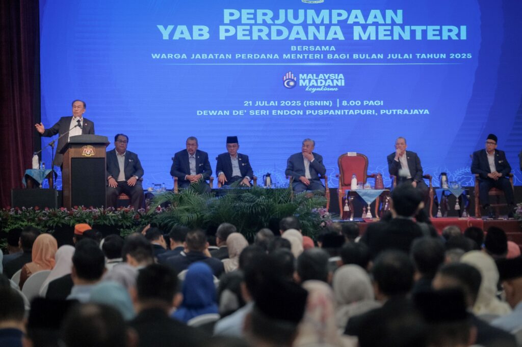 Saya tunggu usul tidak percaya – Anwar