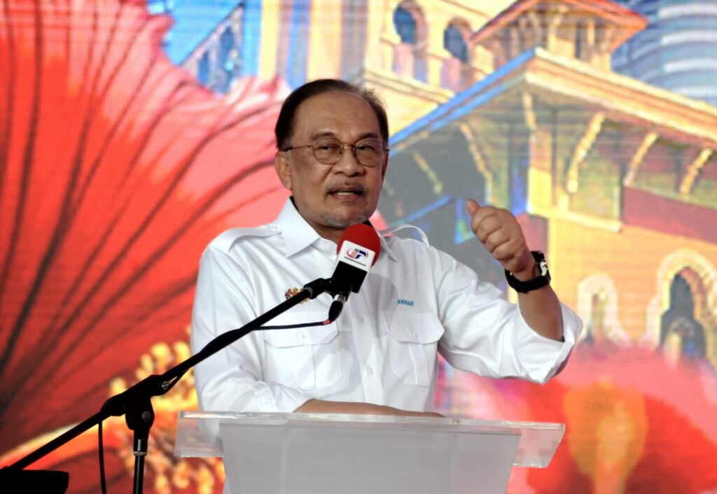 Anwar ke Jakarta hadiri rundingan pertama bersama Prabowo