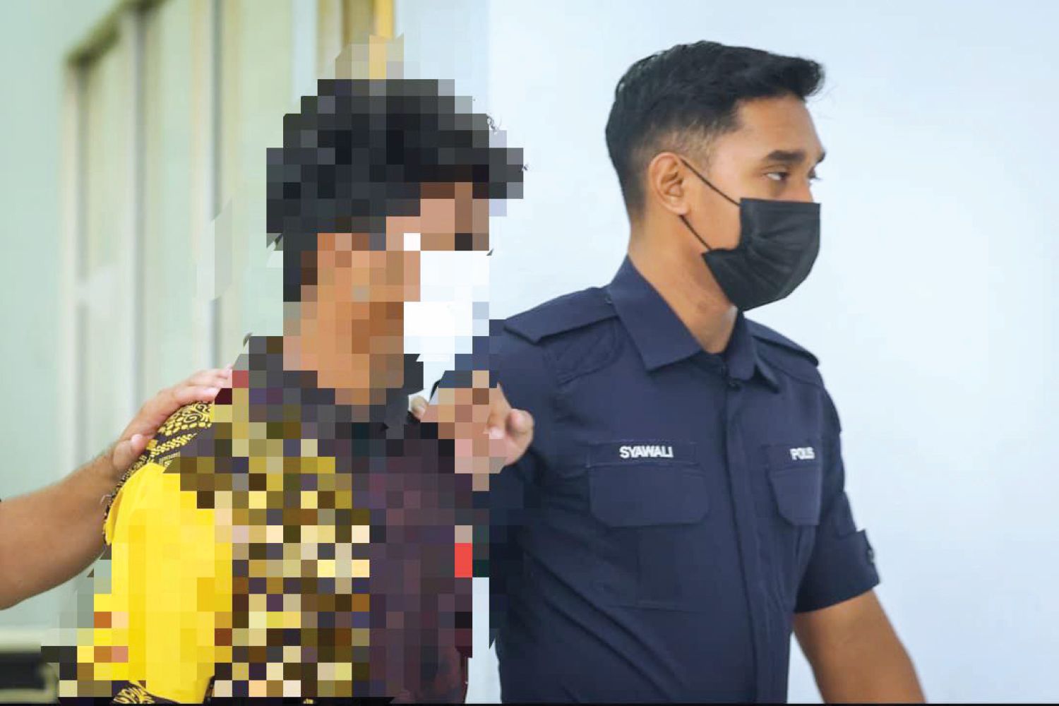 Pelajar mengaku bersalah tumbuk guru