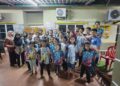 MAJLIS meraikan kejayaan atlet Melaka yang muncul juara keseluruhan Malaysia Age Group Finswimming Championship 2025 anjuran MARLIN Finswimming Club di Alai, Melaka. - UTUSAN/AMRAN ALI