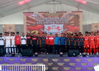 BARISAN pemain yang akan menggalas tanggungjawab menjulang nama Kelab Bola Sepak Kelantan Wan Tendong Stable FC (Kelantan WTS FC) dalam saingan Liga A1 Semi Pro musim 2025-2026-UTUSAN/KAMARUL BISMI KAMARUZAMAN