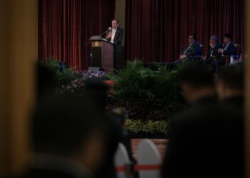 ANWAR IBRAHIM