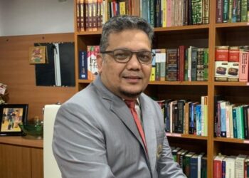ZAINUL RIJAL ABU BAKAR