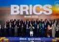 ANWAR Ibrahim (tengah, lima dari kanan) bersama pemimpin-pemimpin dunia pada hari terakhir Sidang Kemuncak Pemimpin Brics di Rio de Janeiro, Brazil. - FACEBOOK/ANWAR IBRAHIM