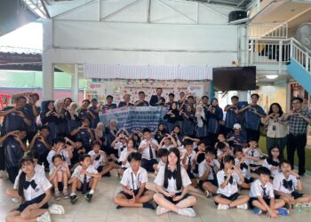 SUKARELAWAN MySTEM UPM menganjurkan program  Global STEM Outreach: Bridging Borders di Hat Yai, Thailand baru-baru ini.