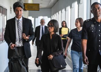 YEO Li Yin yang didakwa melakukan komunikasi jelek ketika hadir di Mahkamah Sesyen Kuala Lumpur di sini, hari ini. - UTUSAN/SYAKIR RADIN