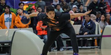 Muhammad Hafiz Zainuddin antara pemain yang membawa cabaran Malaysia di Kejohanan Boling Terbuka Hong Kong yang membuka tirai, semalam. - UTUSAN/FARIZ RUSADIO