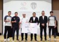 HISHAMUDDIN Abdul Karim (tiga dari kiri) bersama Pemangku Ketua Eksekutif TFC, Ahli Lembaga Pengarah Klinik Wildan dan pemain TFC selepas Majlis Menandatangani Memorandum Persefahaman (MoU) antara TFC dan Klinik Wildan di Hotel Grand Puteri, Kuala Terengganu. – UTUSAN / NURSYASYA NADHIRAH ZABIDI