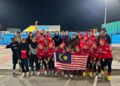 PASUKAN hoki wanita remaja negara yang layak ke Kejohanan Remaja Dunia di Chile pada Disember depan. - UTUSAN