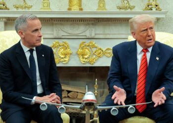 MARK CARNEY dan DONALD TRUMP