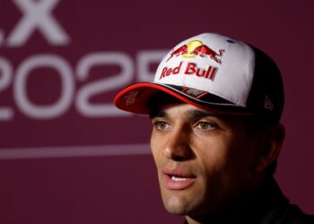 JORGE Martin sah untuk tinggal bersama Aprilia bagi musim 2026 selepas berhasrat mengaktifkan klausa pelepasan kontrak, bulan lalu. - AFP