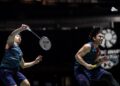 Goh Sze Fei-Nur Izzuddin Rumsani tewas kepada pasangan Korea Selatan, Kang Min Hyuk-Kim Dong Ju 21-15, 15-21, 17-21 pada aksi pusingan pertama Terbuka China di Gimnasium Pusat Sukan Olimpik Beijing, hari ini. - AFP