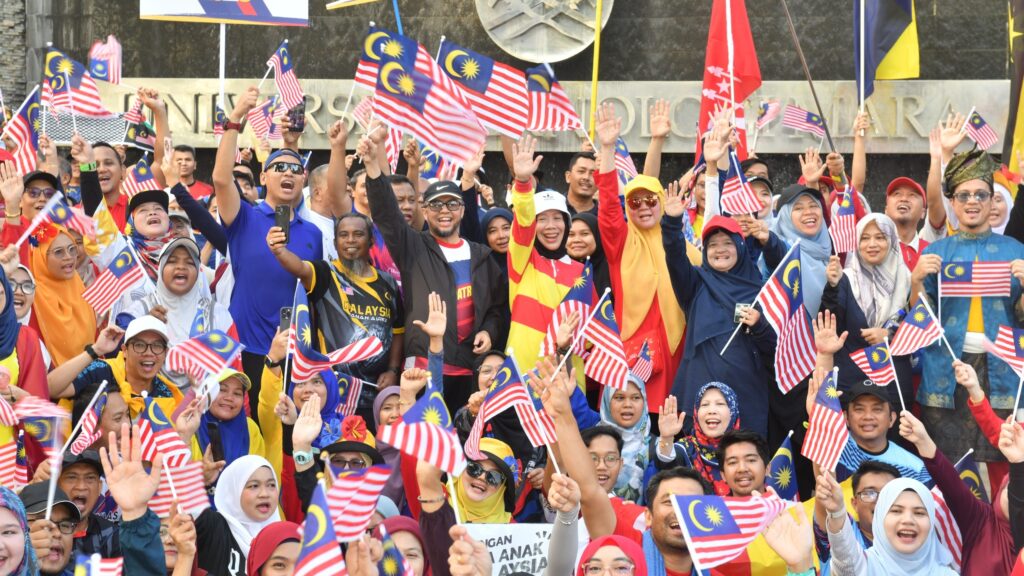 UiTM anjur Jalan-Jalan Kemerdekaan semarak semangat patriotik