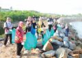 KHIDMAT masyarakat harus terus digalakkan bagi  melatih generasi muda agar tidak hanya cemerlang dalam akademik tetapi bertanggungjawab kepada masyarakat dan negara.