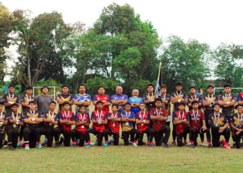 PASUKAN ragbi Sekolah Menengah Kebangsaan (SMK) Syed Sirajuddin muncul juara kejohanan Ragbi Majlis Sukan Sekolah Perlis (MSSPs) 2025 bawah 18 tahun bagi kategori lelaki baru-baru ini.-UTUSAN