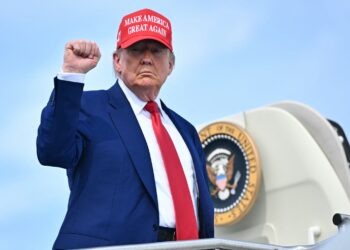 DONALD TRUMP