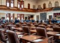 PULUHAN kerusi ahli-ahli Demokrat kosong ketika Dewan Perwakilan bersidang untuk mengundi pelan persempadanan semula di Capitol Negeri di Austin, Texas kelmarin.-AFP
