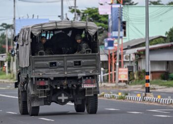 THAILAND tidak akan mengundurkan pasukan tenteranya dari kawasan sempadan Komboja. – AFP
