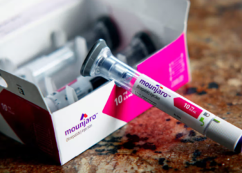 BERAT badan mudah naik semula dalam tempoh lapan minggu selepas rawatan dihentikan sekiranya tidak mengamalkan gaya hidup sihat. – AGENSI