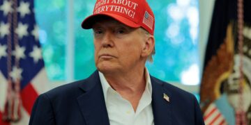 DONALD TRUMP