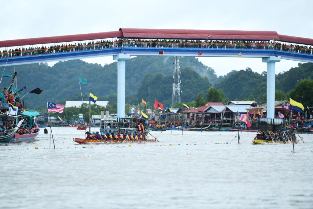 53 pasukan dalam dan luar negara berentap sempena Pesta Air Antarabangsa Kuala Perlis