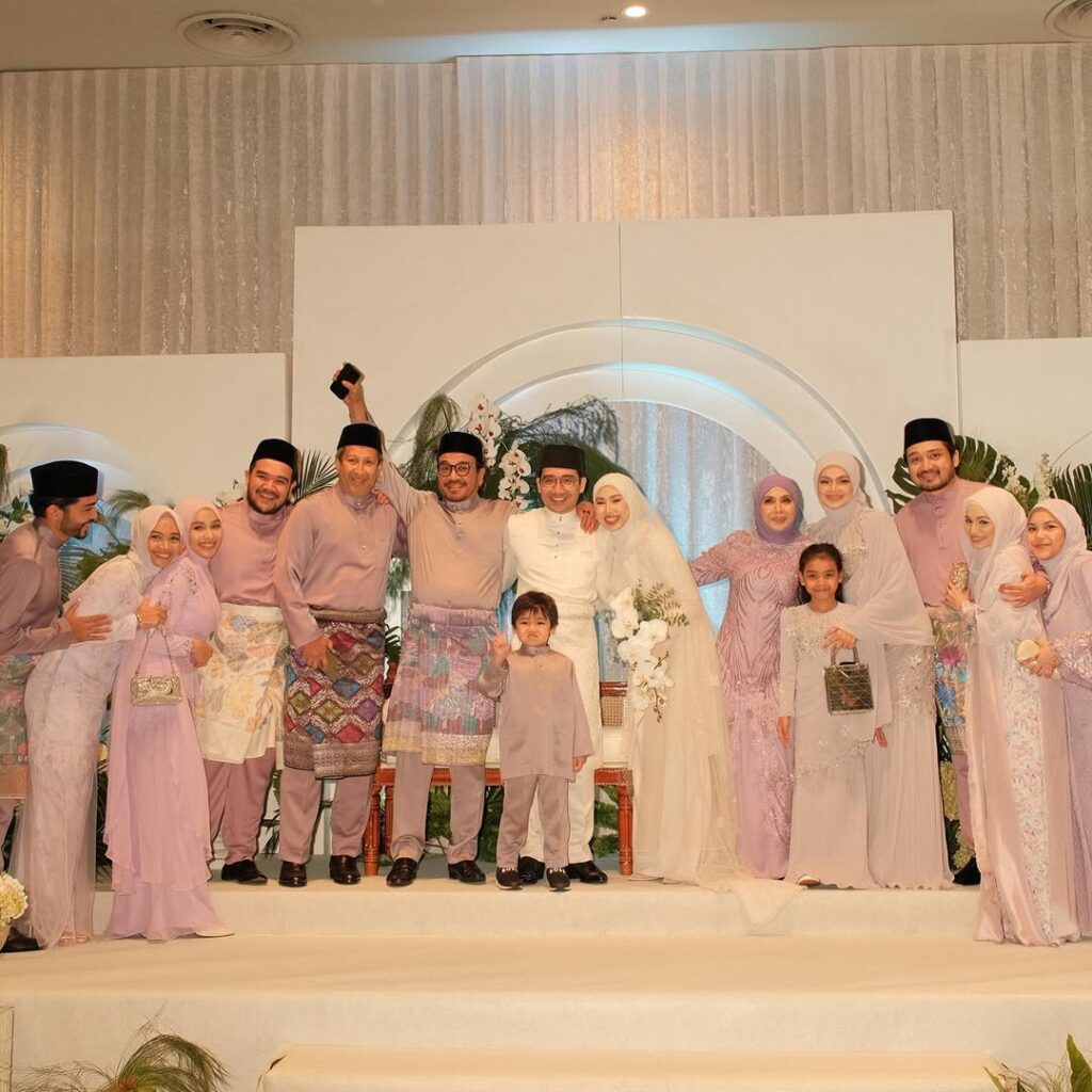 Anak tiri bongsu Siti Nurhaliza akhiri zaman bujang Anak tiri bongsu Siti Nurhaliza akhiri zaman bujang