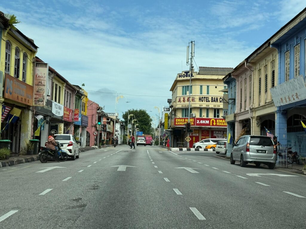 Premis perniagaan di Perlis tidak kibar Jalur Gemilang berdepan denda RM250