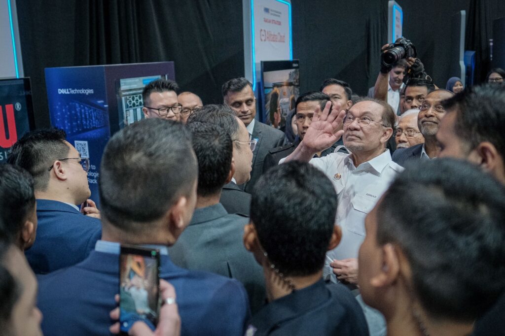 Rakyat jangan terpedaya hasutan pecah belah- Anwar