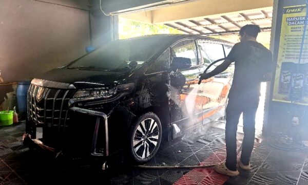 Pusat cuci kereta
