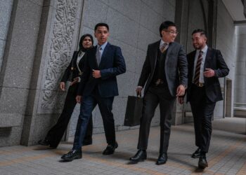 NAIM Daniel hadir di Mahkamah Seksyen Putrajaya  hari ini bagi serahan dokumen berkaitan pertuduhan melakukan amang seksual terhadap seorang remaja perempuan berusia 17 tahun pada 19 Mei lalu. - UTUSAN/ FAIZ ALIF ZUBIR