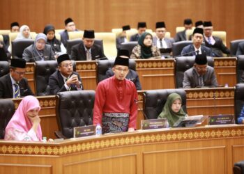 MOHD. Ridzuan Hashim ketika berucap dalam sesi sidang DUN Perlis di Kompleks DUN, Kangar, Perlis hari ini.-UTUSAN/ADIB AKHYAR