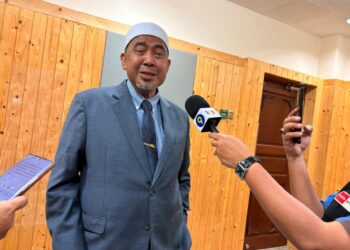 IZANI Husin semasa ditemui selepas Mesyuarat Exco di Kompleks Kota Darulnaim Kota Bharu, Kelantan hari ini.-UTUSAN / ROSLIZA MOHAMED