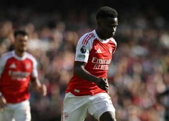 Bukayo Saka tidak dapat membarisi kesebelasan Arsenal menentang Liverpool kerana mengalami kecederaan otot paha. - AFP