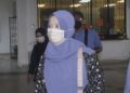 SEORANG guru dihadapkan ke Mahkamah Sepang semalam selepas membuat penghantaran palsu di media sosial melibatkan kes kematian Zara Qairina. - UTUSAN/FAISOL MUSTAFA