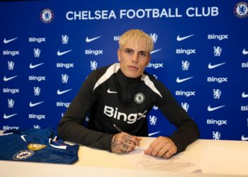 Alejandro Garnacho menandatangani kontrak tujuh tahun bersama Chelsea. - IHSAN CHELSEA FC