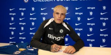 Alejandro Garnacho menandatangani kontrak tujuh tahun bersama Chelsea. - IHSAN CHELSEA FC