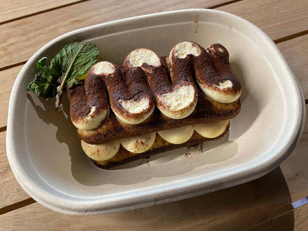 Gaya Tiramisu viral Yellow Brick Road