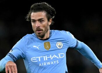 Jack Grealish sanggup memotong gaji lumayannya bagi merealisasikan perpindahan secara pinjaman ke Everton pada musim ini. - AFP