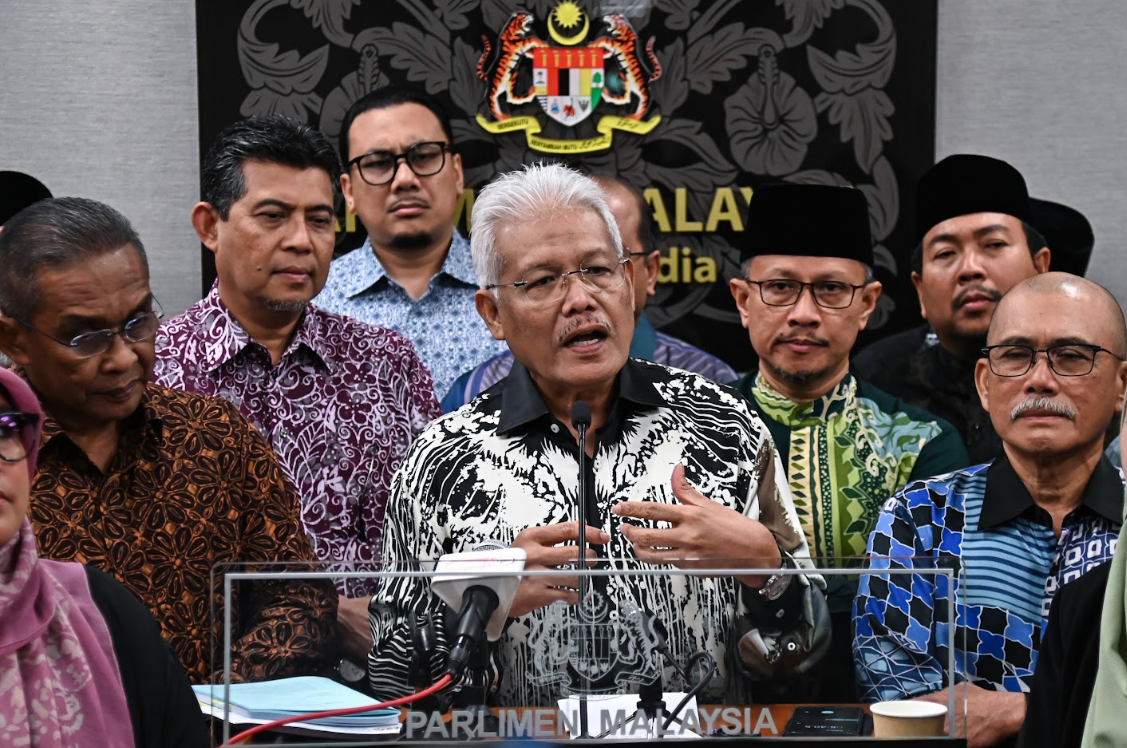 HAMZAH ZAINUDIN
