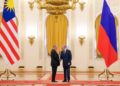 SULTAN Ibrahim diberikan sambutan negara di Kremlin, Moscow yang disambut oleh Presiden Russia, Vladimir Putin.-FACEBOOK SULTAN IBRAHIM