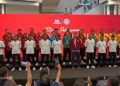 BARISAN pemain dan pegawai Negeri Sembilan FC bergambar pada majlis pelancaran jersi baharu dan pengenalan pemain Liga Super musim 2025/2026 di Nilai dekat Seremban hari ini.-UTUSAN/NAZARUDIN SHAHARI.