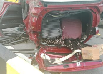 KEADAAN SUV jenis Perodua Aruz yang terbabas di Kilometer 29, Jalan Gerik-Kupang, Gerik semalam.