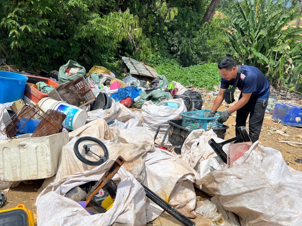 LEAD 180825 Klt Rezeki Sampah