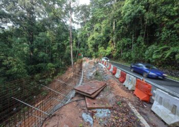 MENTERI Kerja Raya, Datuk Seri Alexander Nanta Linggi mengarahkan audit teknikal dilaksanakan segera di cerun-cerun utama di laluan masuk ke Bukit Fraser, Pahang serta kawasan kritikal  yang pernah mencatatkan insiden tanah runtuh.