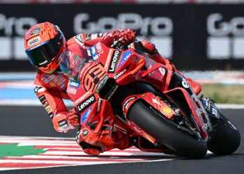 Marc Marquez bersaing semasa sesi kelayakan MotoGP Grand Prix (GP) Hungary di litar Balaton Park di Balatonfokajar, hari ini. - AFP