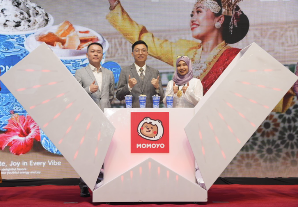 MOMOYO, MOTAC lancarkan YoFlip BATIK Edisi Terhad Hari Kebangsaan