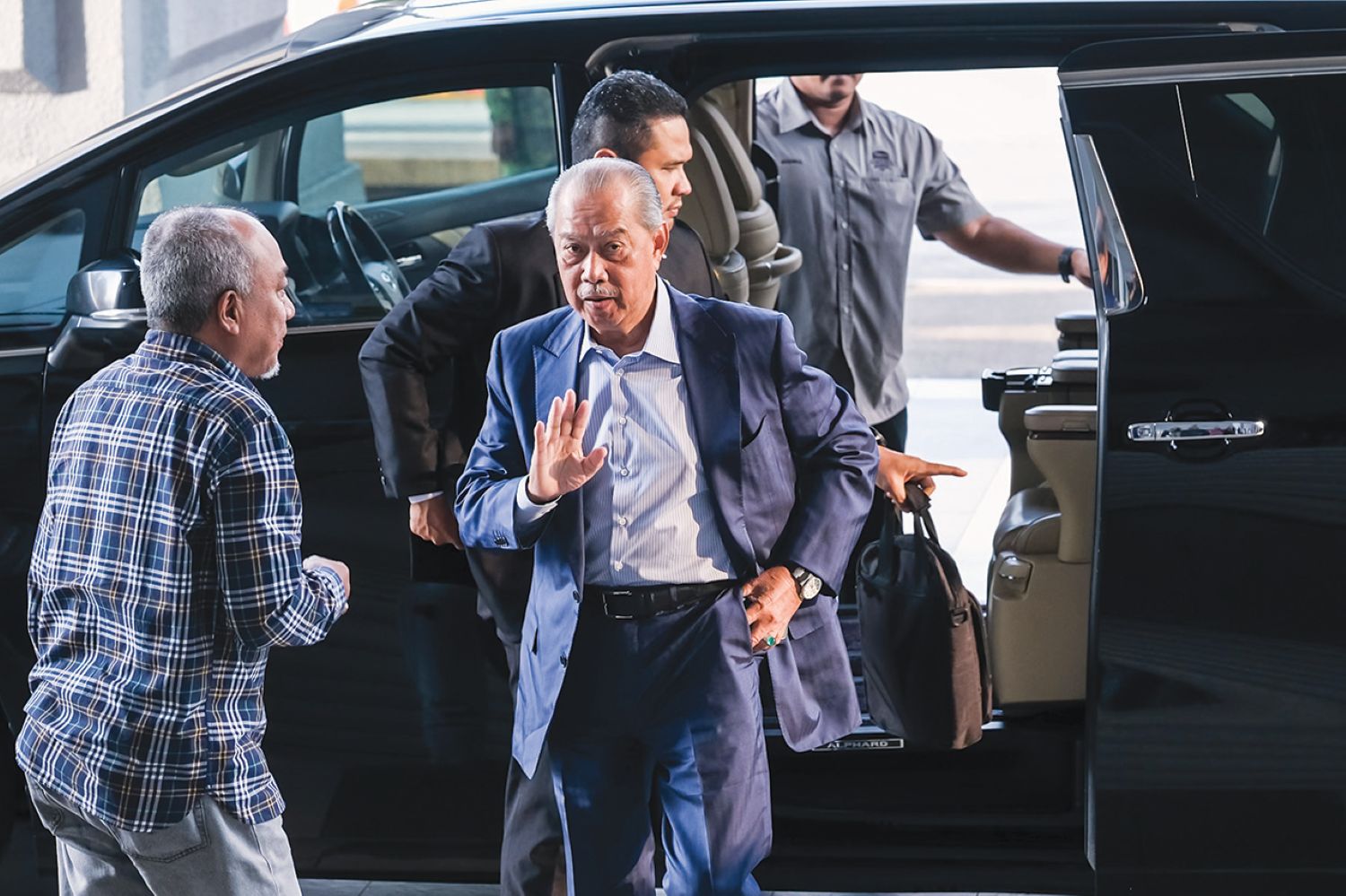 MUHYIDDIN MAHKAMAH001