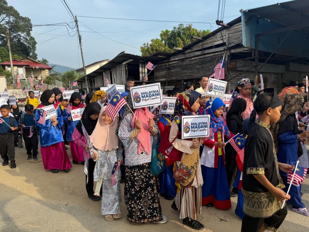 Perarakan murid sekolah rendah DUN Johol menjelang hari kebangsaan 1 NSE MERDEKA