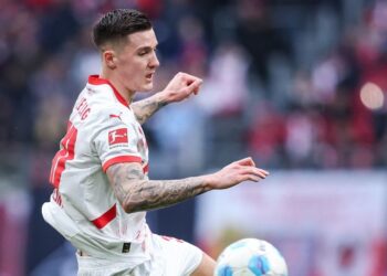 Newcastle United sanggup menawarkan RM394 juta untuk mendapatkan Benjamin Sesko daripada RB Leipzig. - AFP