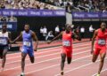 Oblique Seville (dua dari kanan) tiba di garisan penamat manakala tempat kedua pelari Amerika Syarikat, Noah Lyles (dua dari kiri) dan tempat ketiga, Zharnel Hughes dari Britain dalam acara akhir 100 meter Liga Berlian IAAF di Laussane, semalam. - AFP